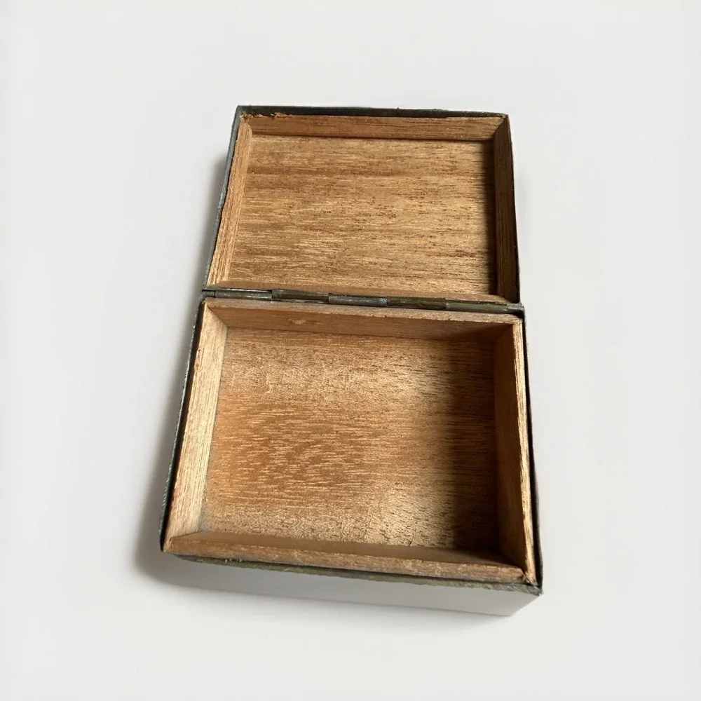 Brass Trinket Box Wood Lined in metal‎ decorative Chinese writing 3.25